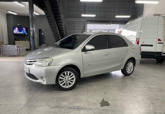 TOYOTA ETIOS 1.5 XLS SEDAN 16V FLEX 4P MANUAL